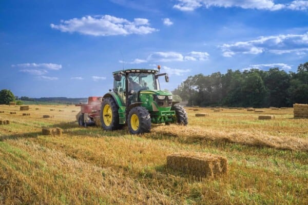 15 Different Types of Tractors and Their Uses